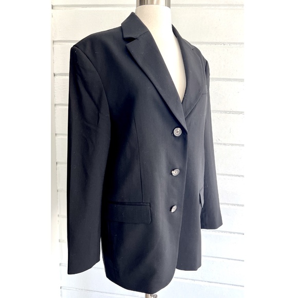 EVERLANE The '80's Italian Wool Blend Oversized 3-Button Blazer in Black - 4 - Picture 3 of 11